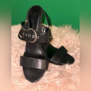 Karl Lagerfeld Paris Colene Black Leather Buckle Heeled Sandals - Size l lad r10